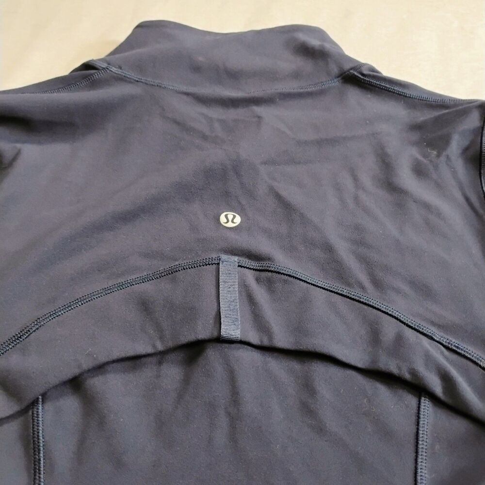 Lululemon Define Jacket Size 8 Navy Blue Full Zip Luon Yoga Running Activewear - Picture 13 of 16